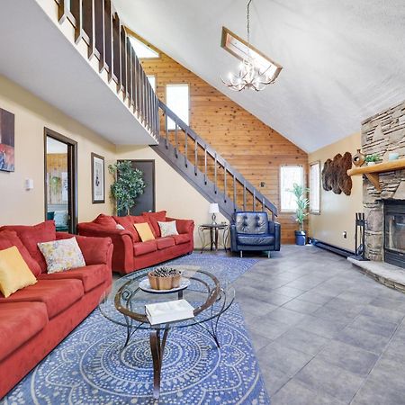 Chalet Renovated Near Casino, Camelback , Kalahari 4Bdrms Firepit Hot Tub Game Room Tobyhanna Exteriér fotografie