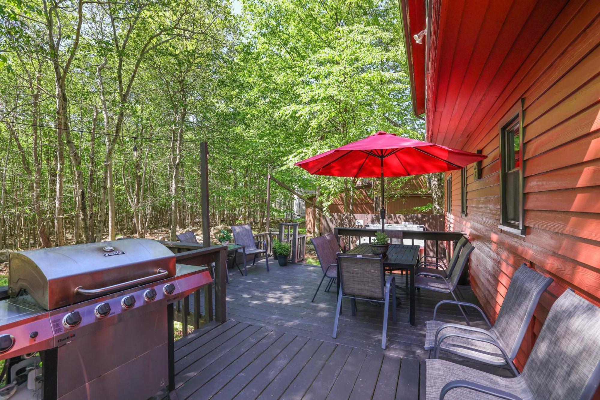 Chalet Renovated Near Casino, Camelback , Kalahari 4Bdrms Firepit Hot Tub Game Room Tobyhanna Exteriér fotografie